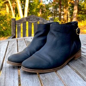 Ankle boots